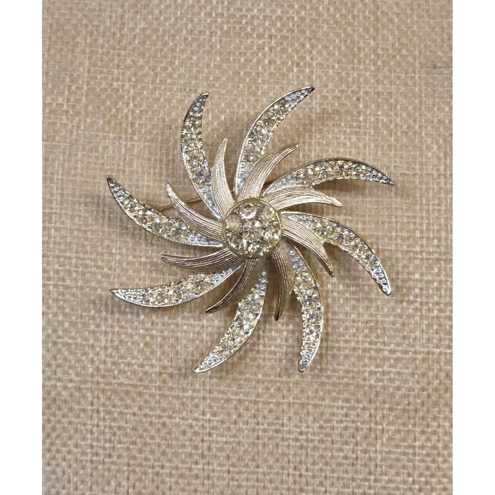 Sarah Coventry "Evening Comet" Brooch From‎ 1966 Rhinestone Paved